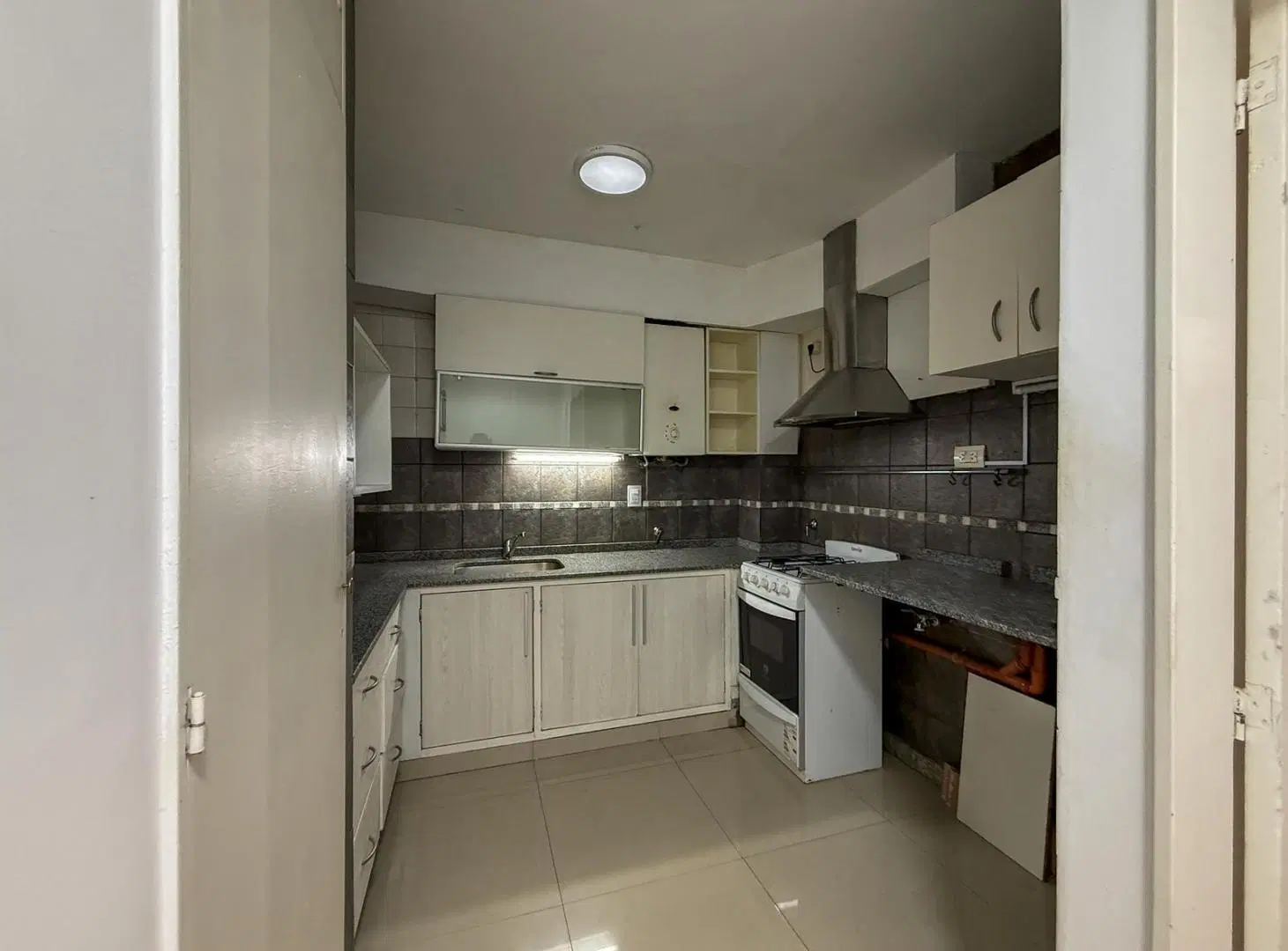 Venta departamento de 3 dormitorios con cochera barrio Martin, Rosario 4