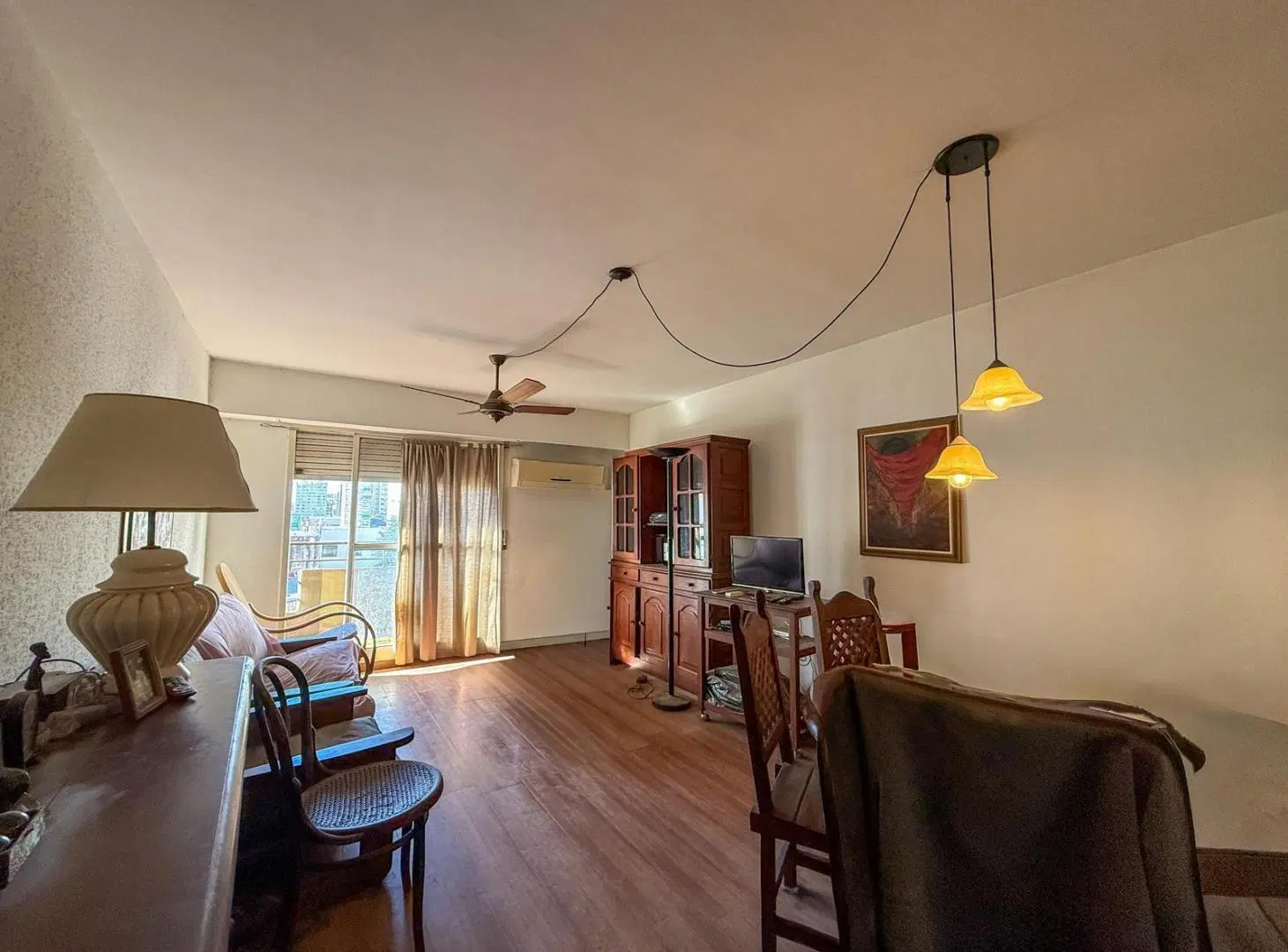 Venta departamento de 3 dormitorios con balcón zona Centro, Rosario 2