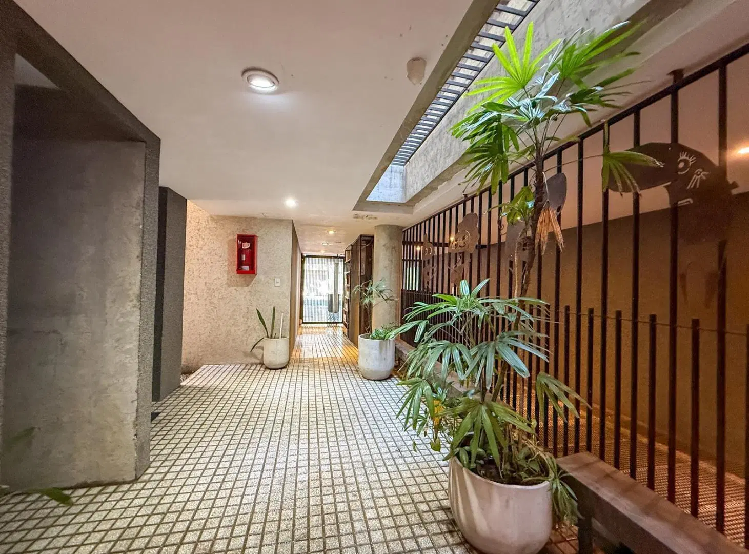 Alquiler departamento de 1 dormitorio con balcón y terraza de uso exclusivo barrio Echesortu Rosario 1