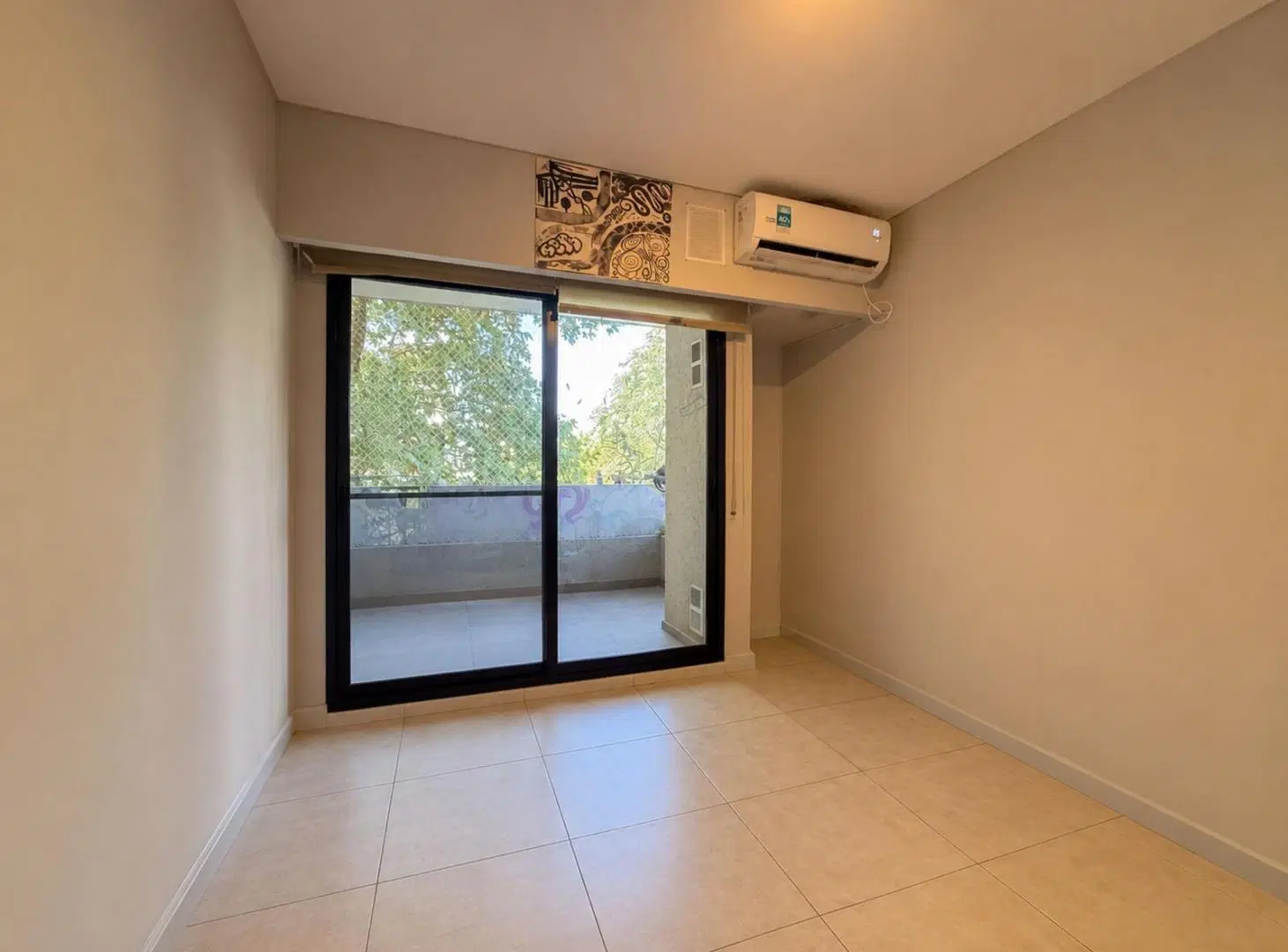 Alquiler departamento de 1 dormitorio con balcón y terraza de uso exclusivo barrio Echesortu Rosario 3