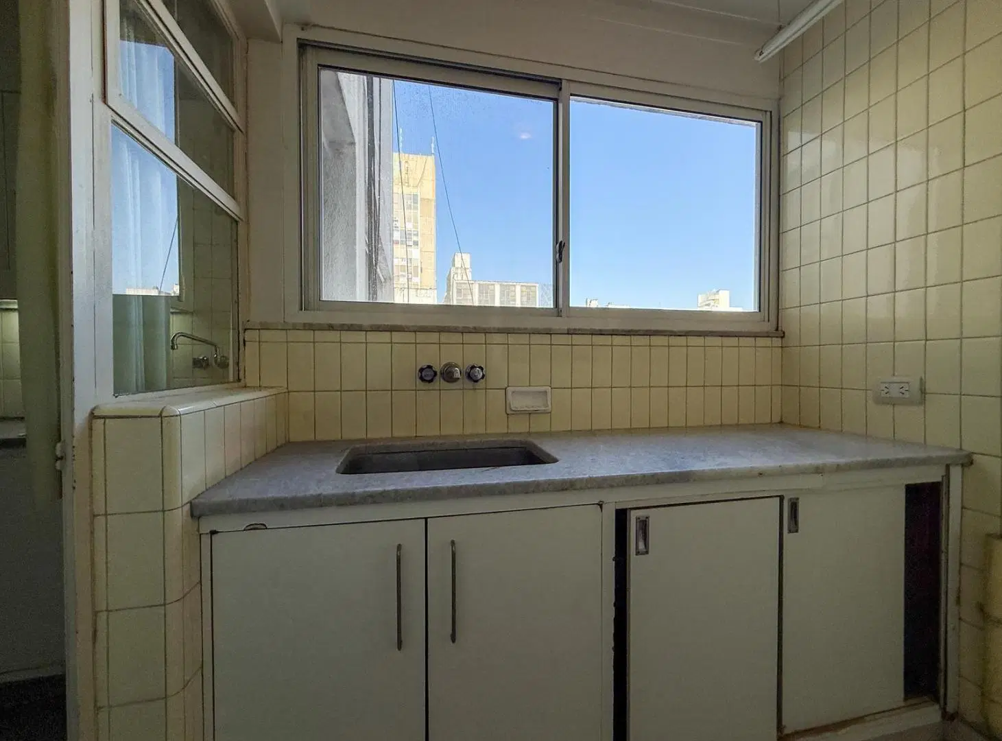Venta departamento de 3 dormitorios zona Centro, Rosario 5