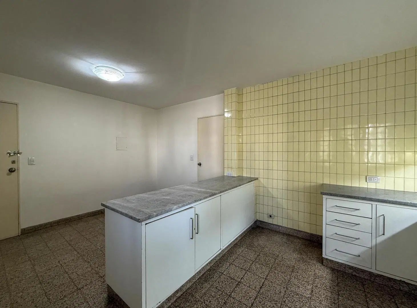 Venta departamento de 3 dormitorios zona Centro, Rosario 1