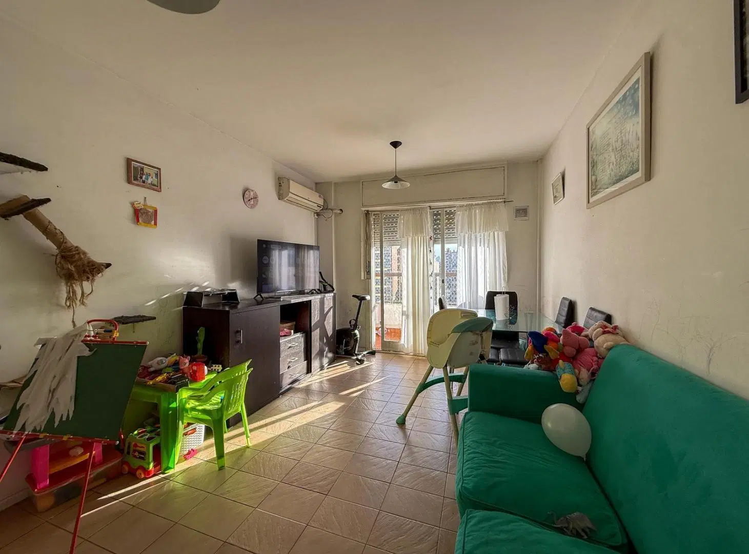 Venta departamento de 1 dormitorio con balcón zona Centro Rosario 4