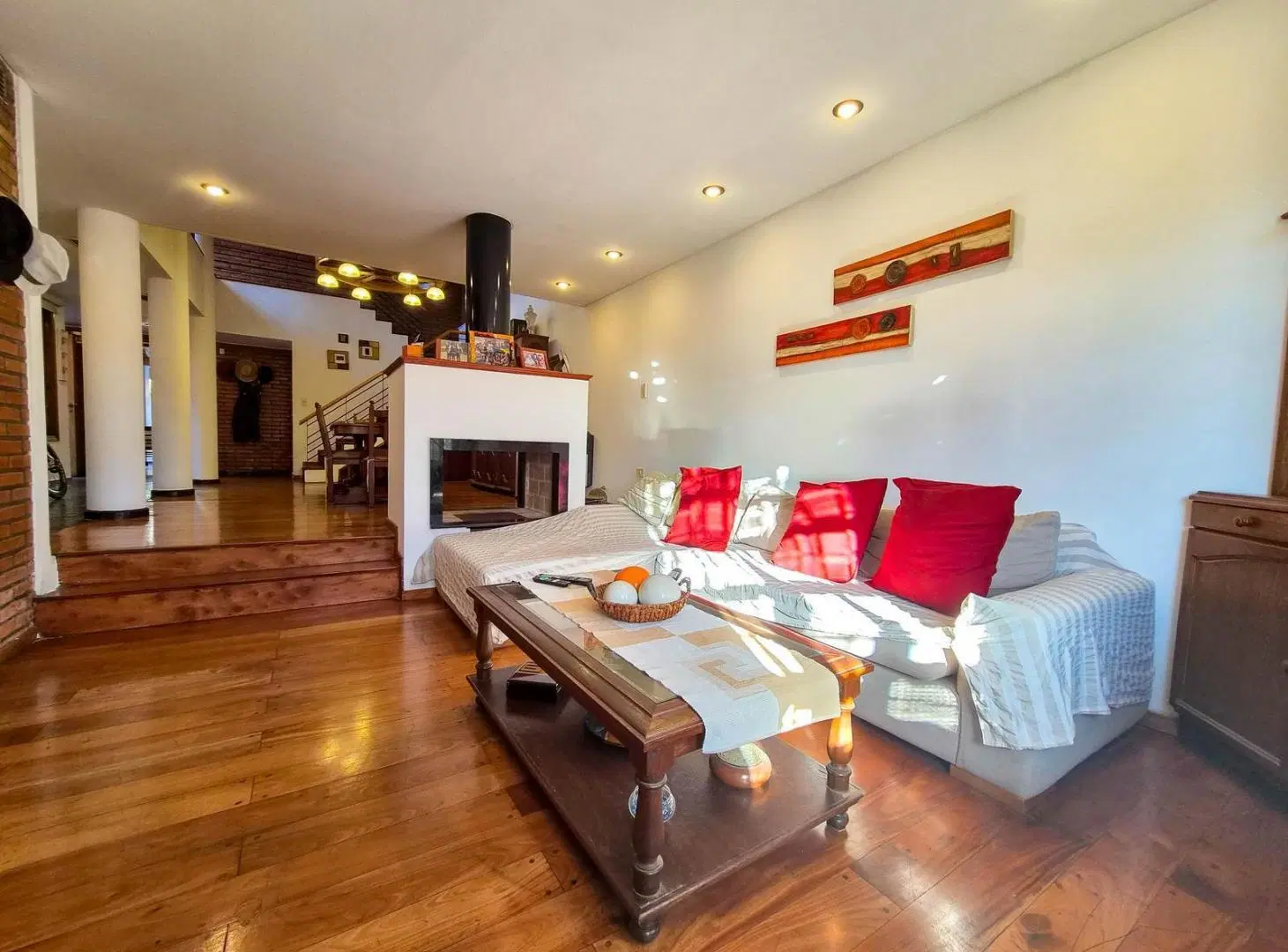 VENTA casa de 2 plantas con 3/4 dormitorios, Quincho y piscina barrio España y Hospitales, Rosario 3