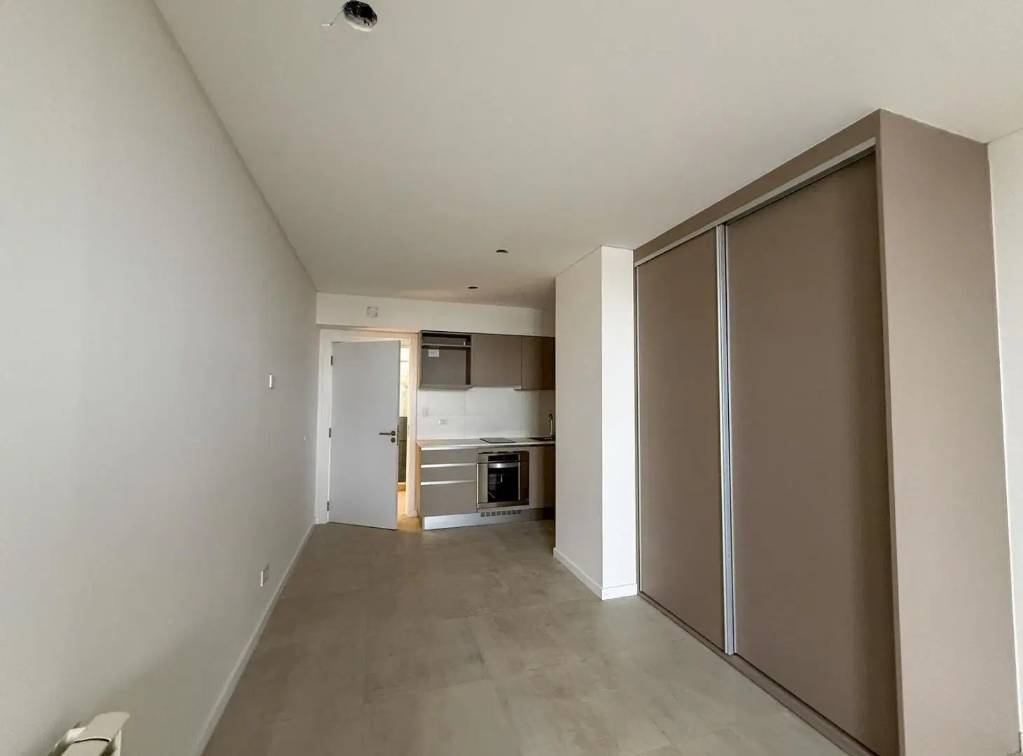 Venta loft con balcón en edificio Ana de Fundar, Lisandro de la Torre, Rosario 8