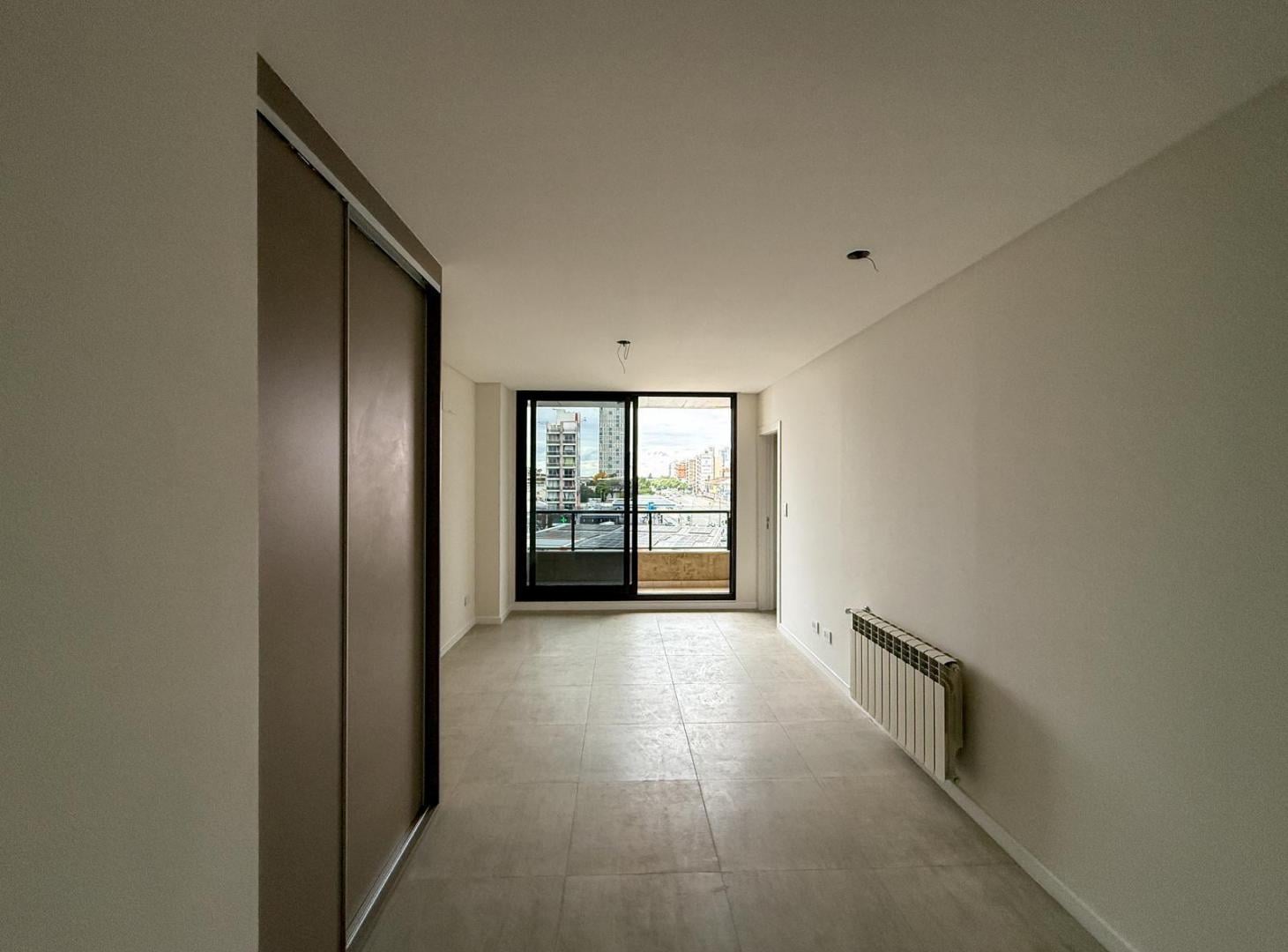Foto de Alquiler mmonoambiente con balcón en edificio Ana de Fundar, Lisandro, imagen 2