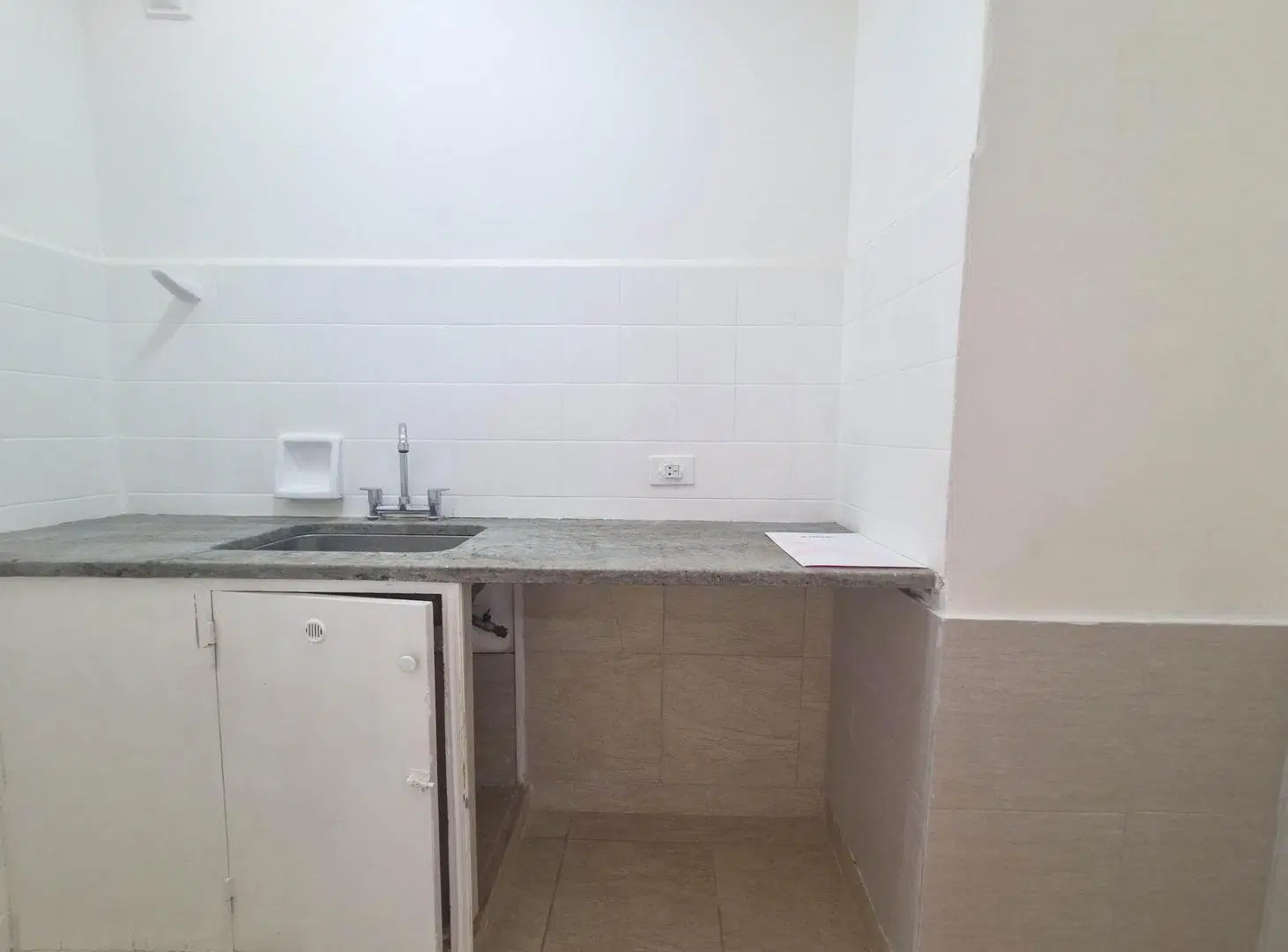 VENTA. Departamento de un dormitorio mas comodín a metros de Parque Urquiza. Barrio Martin. 4