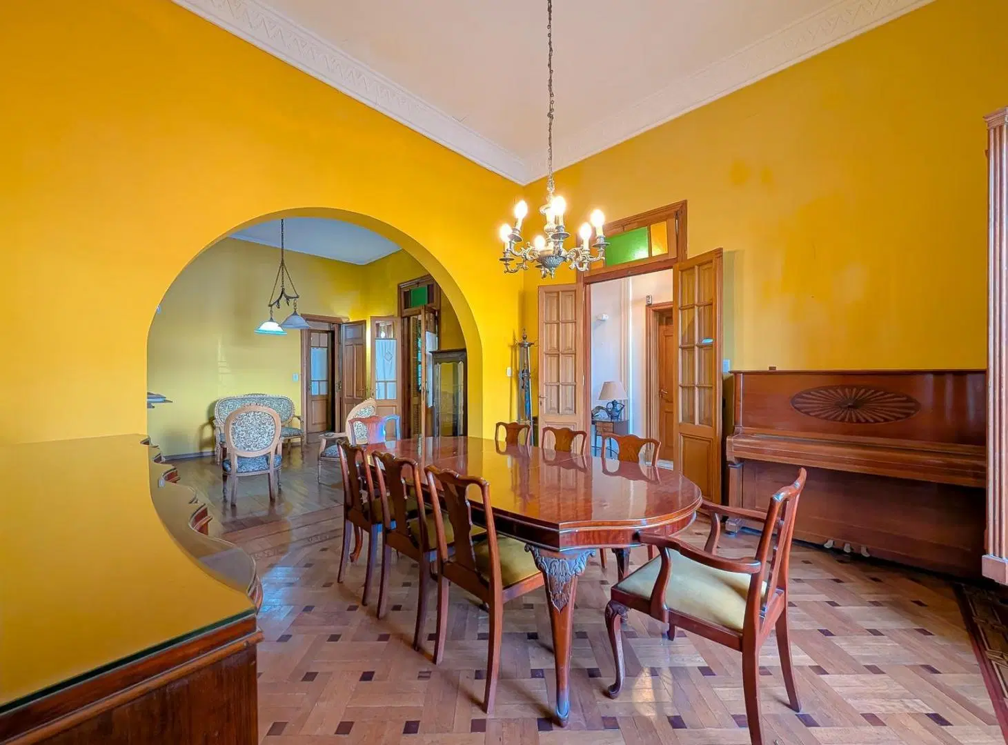 Venta casa de 3 dormitorios con quincho y terraza barrio Abasto, Rosario 8