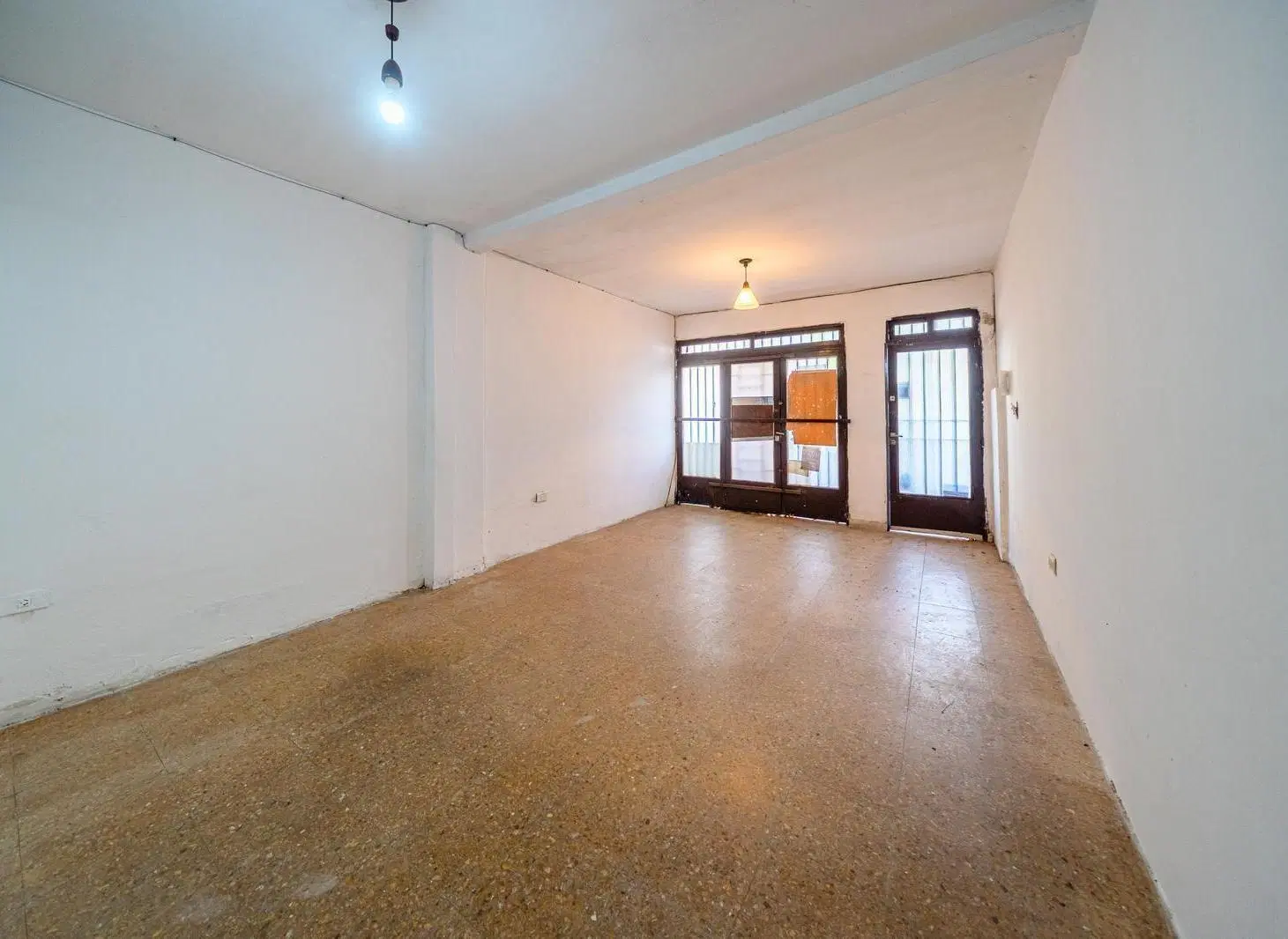 Venta local comercial barrio Republica de la Sexta , Rosario 2