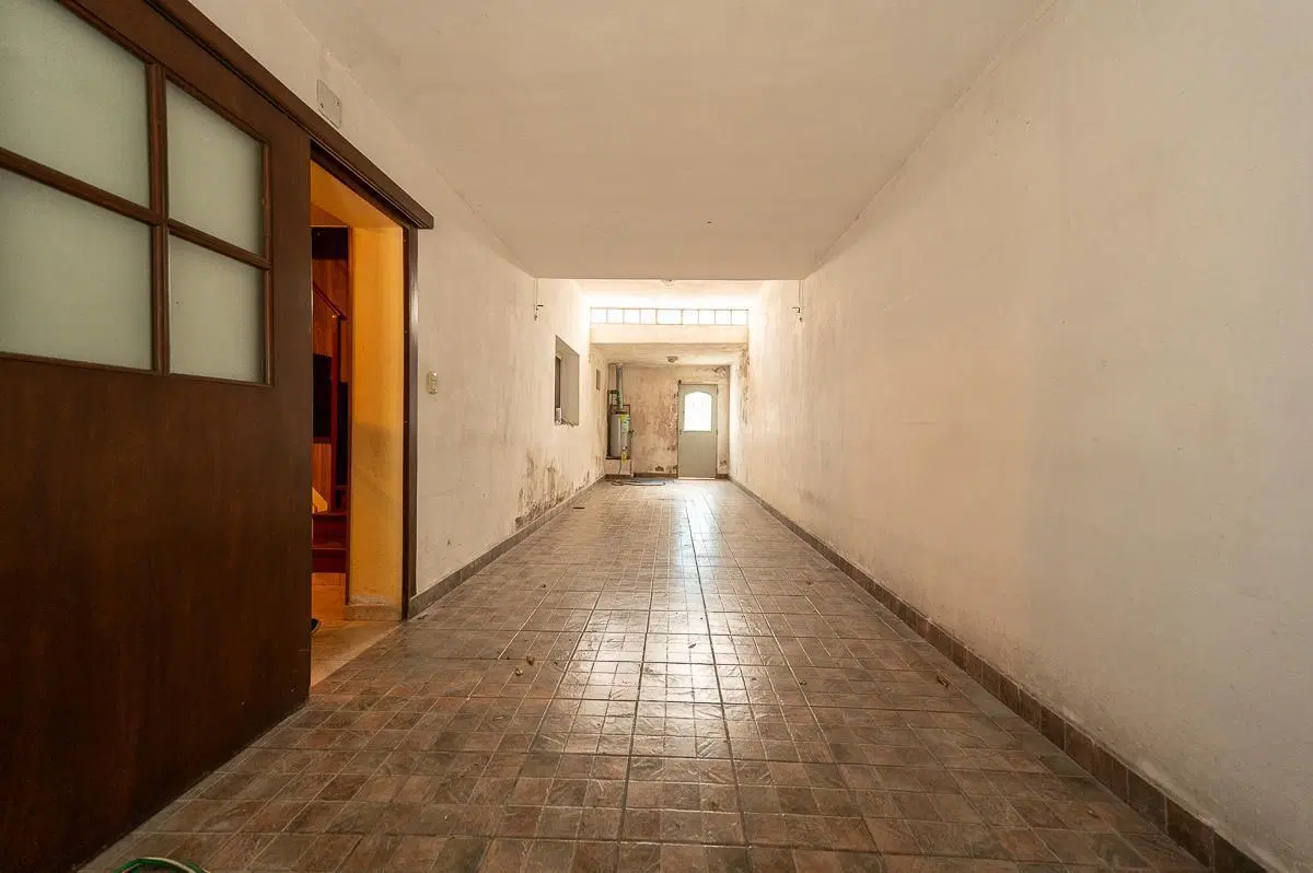 Venta casa de 3 dormitorios con doble cochera y patio barrio Saladillo, Rosario 1