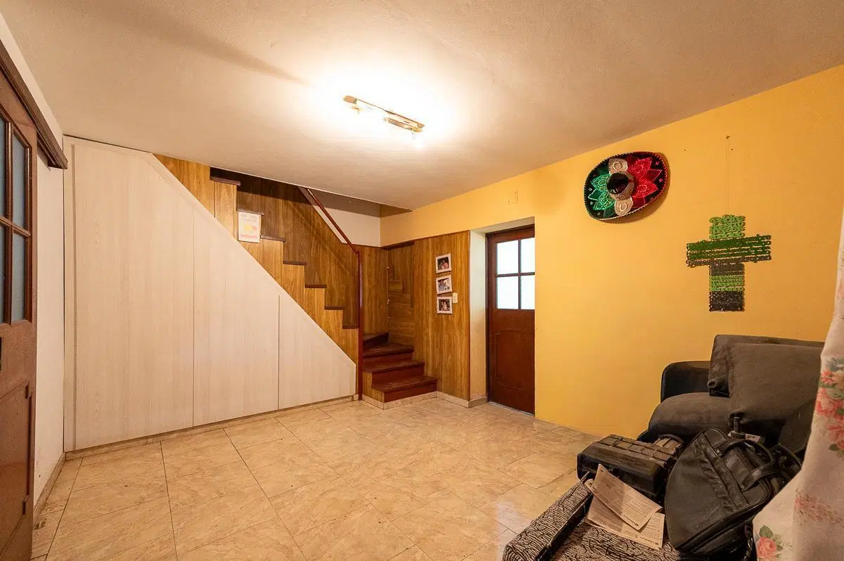 Venta casa de 3 dormitorios con doble cochera y patio barrio Saladillo, Rosario 3