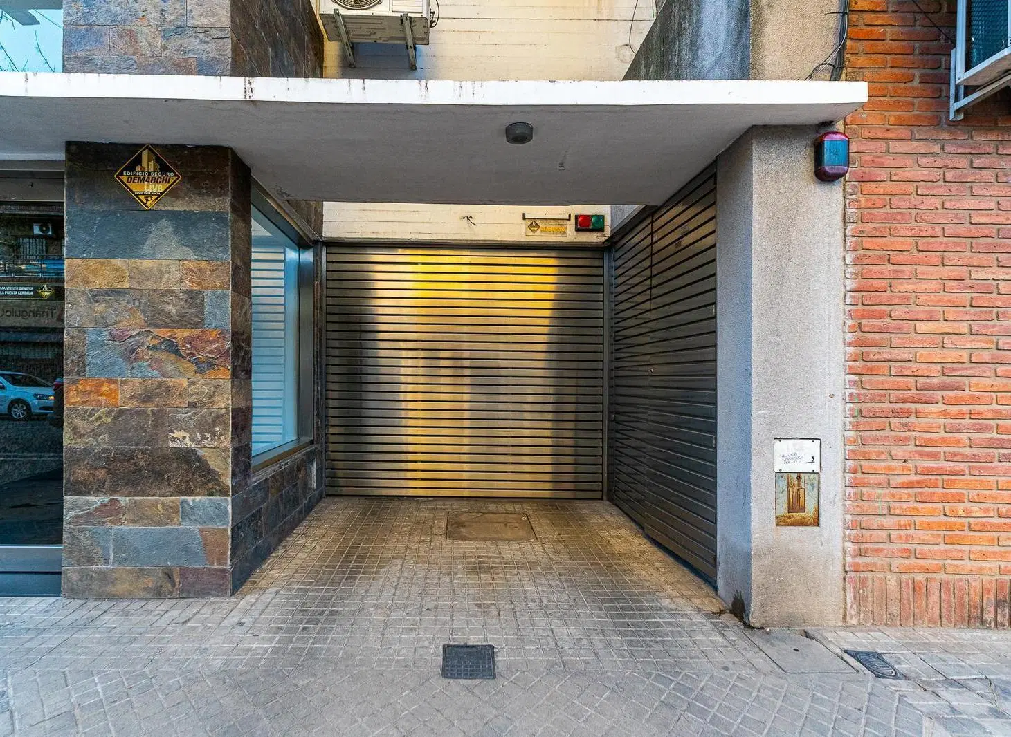 Venta cochera en barrio Abasto, Rosario 1