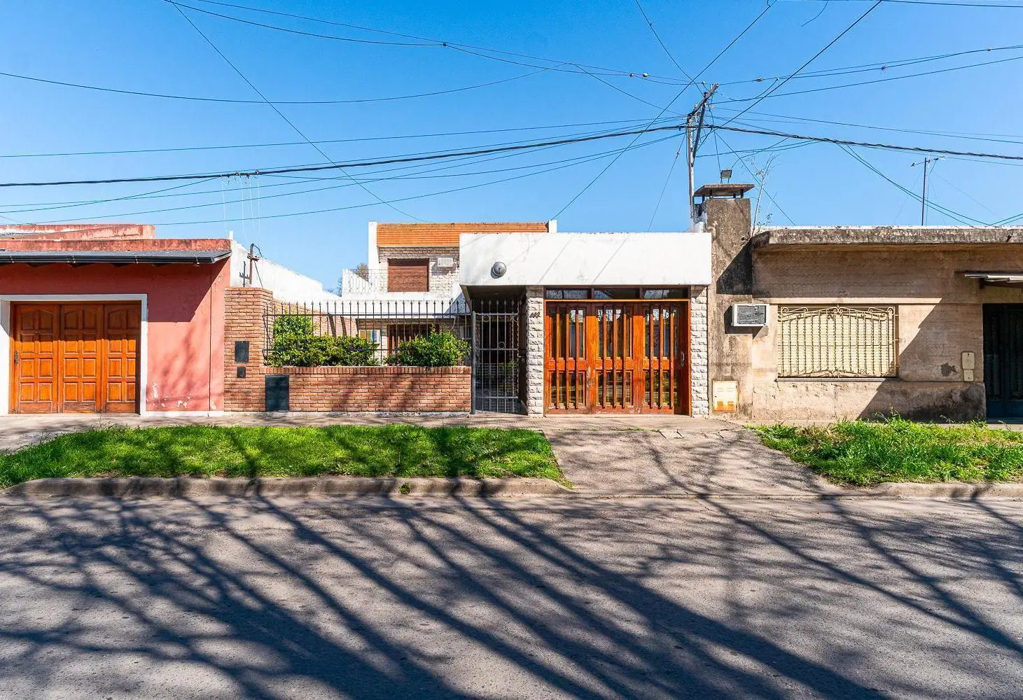 Venta casa de 4 dormitorios con jardín y quincho barrio Belgrano, Rosario 2