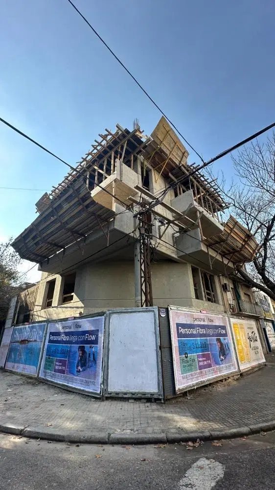 Venta departamento de 1 dormitorio v amplio balcón en barrio Echesortu 2