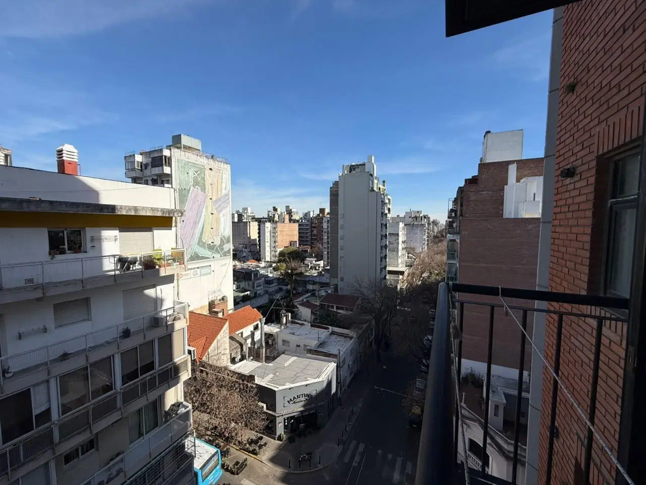 Venta departamento 1 dormitorio con balcón y vista parcial al Rio, barrio Martin, Rosario 2