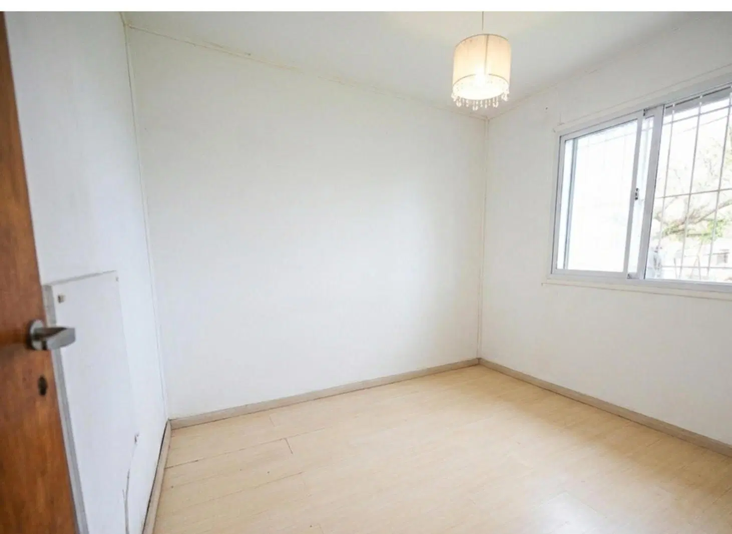Venta casa de 1 dormitorio con jardín y pileta, Las Carolinas 5