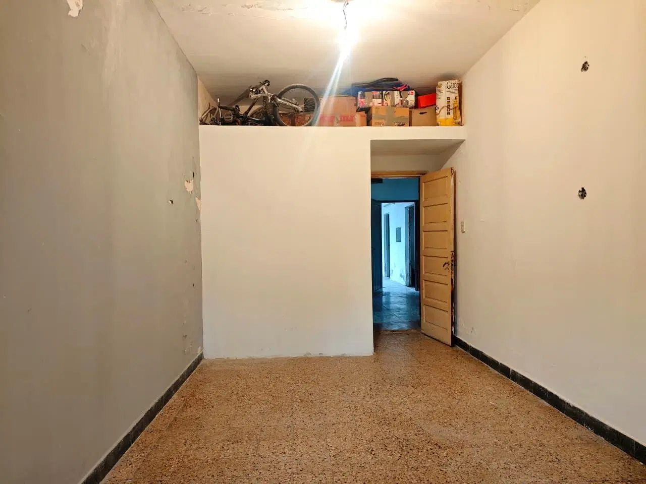 Venta casa a reciclar de 2 dormitorios con patio cerrado ,Fisherton 5