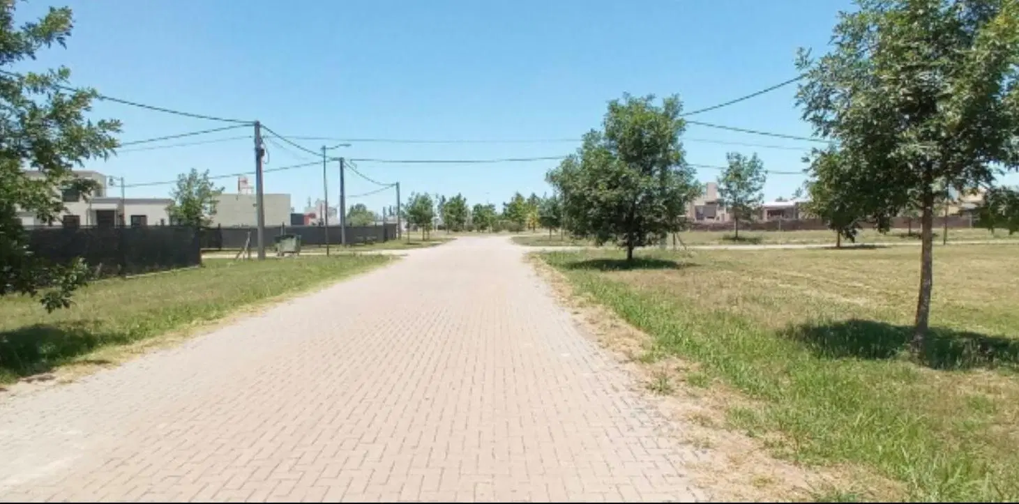Venta terreno barrio abierto Las Tardes, Roldán 3