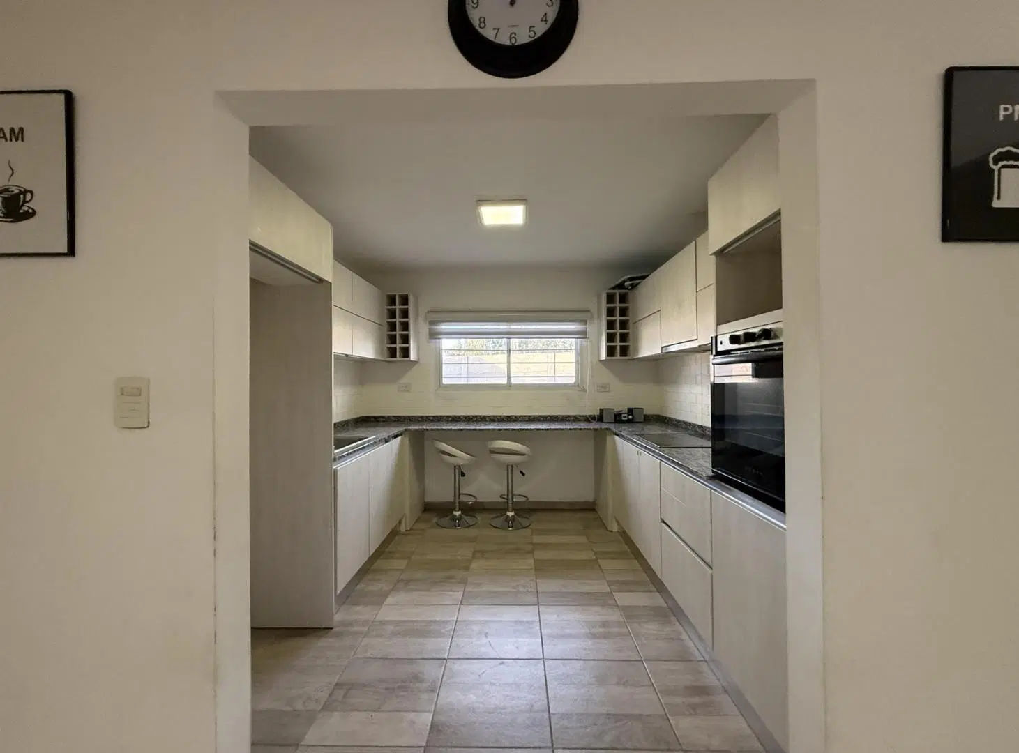 Venta casa Steel Framing de 2 dormitoritos con pileta y cochera barrio Campiña de Piñero 4