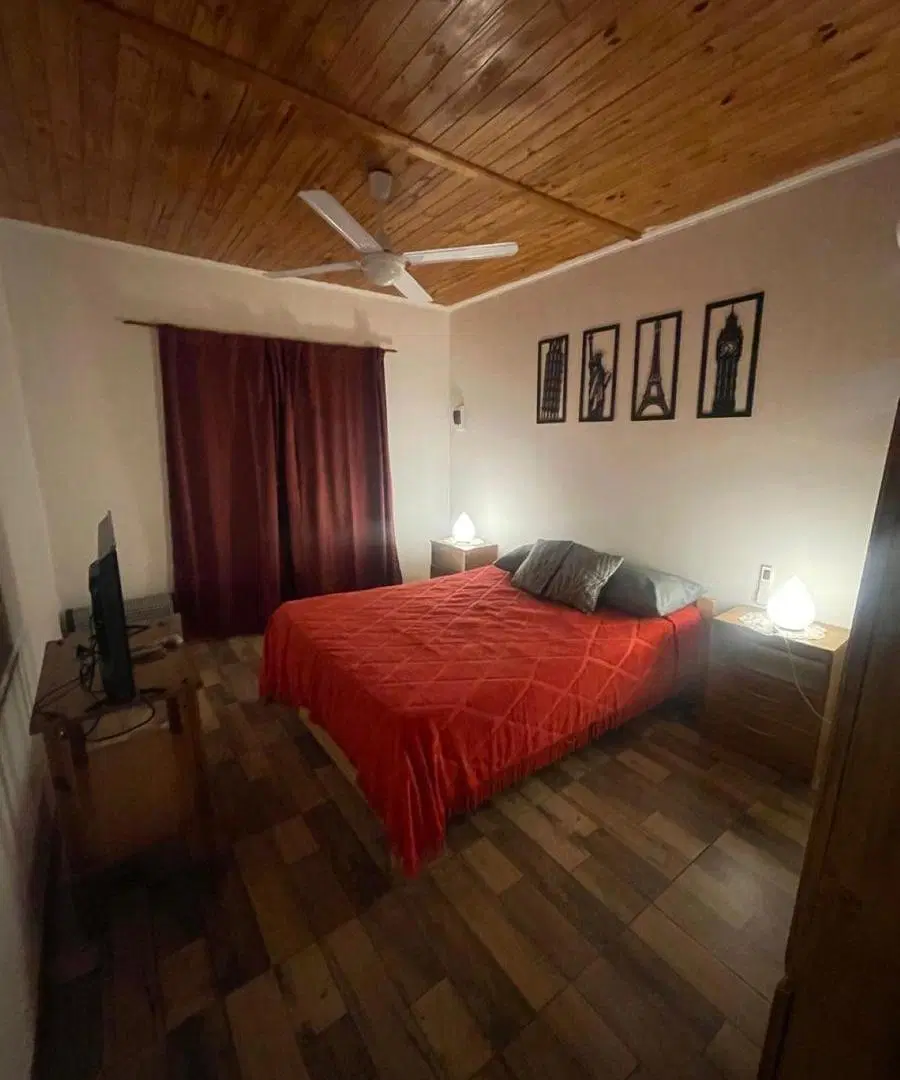 Venta casa de 2 dormitorios con pileta y jardín Los Carrizales, Clarke, Santa Fe 4