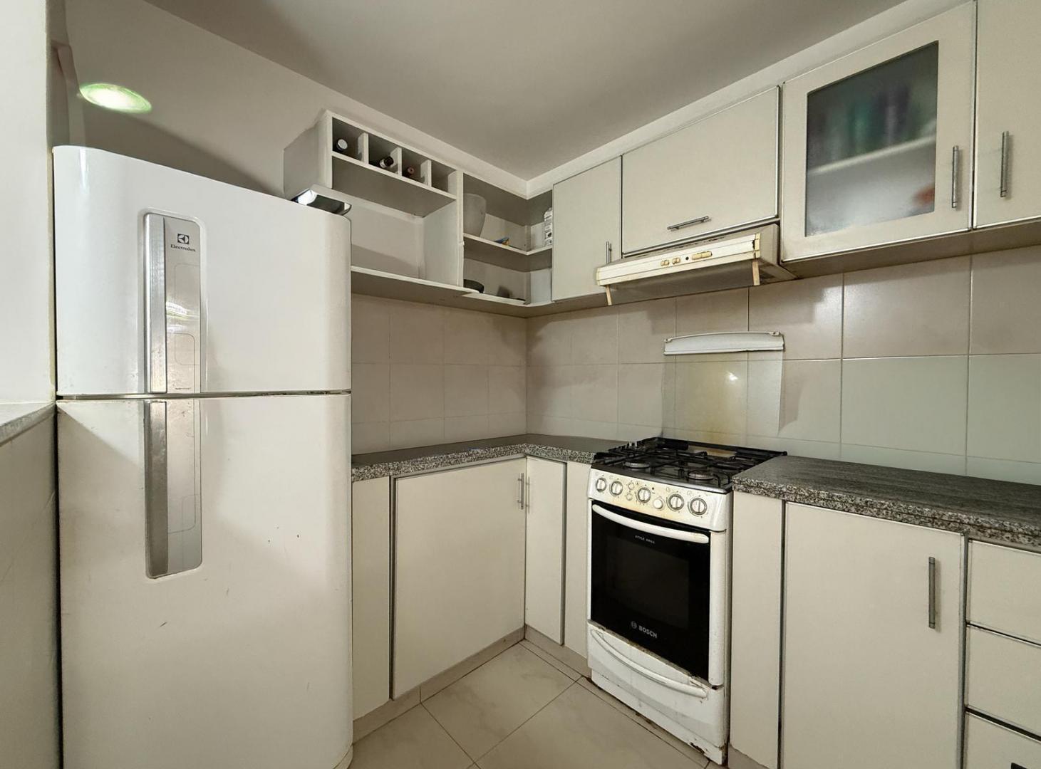 Foto de Alquiler departamento de 2 dormitorios con cochera barrio Echesortu, Rosario, imagen 4