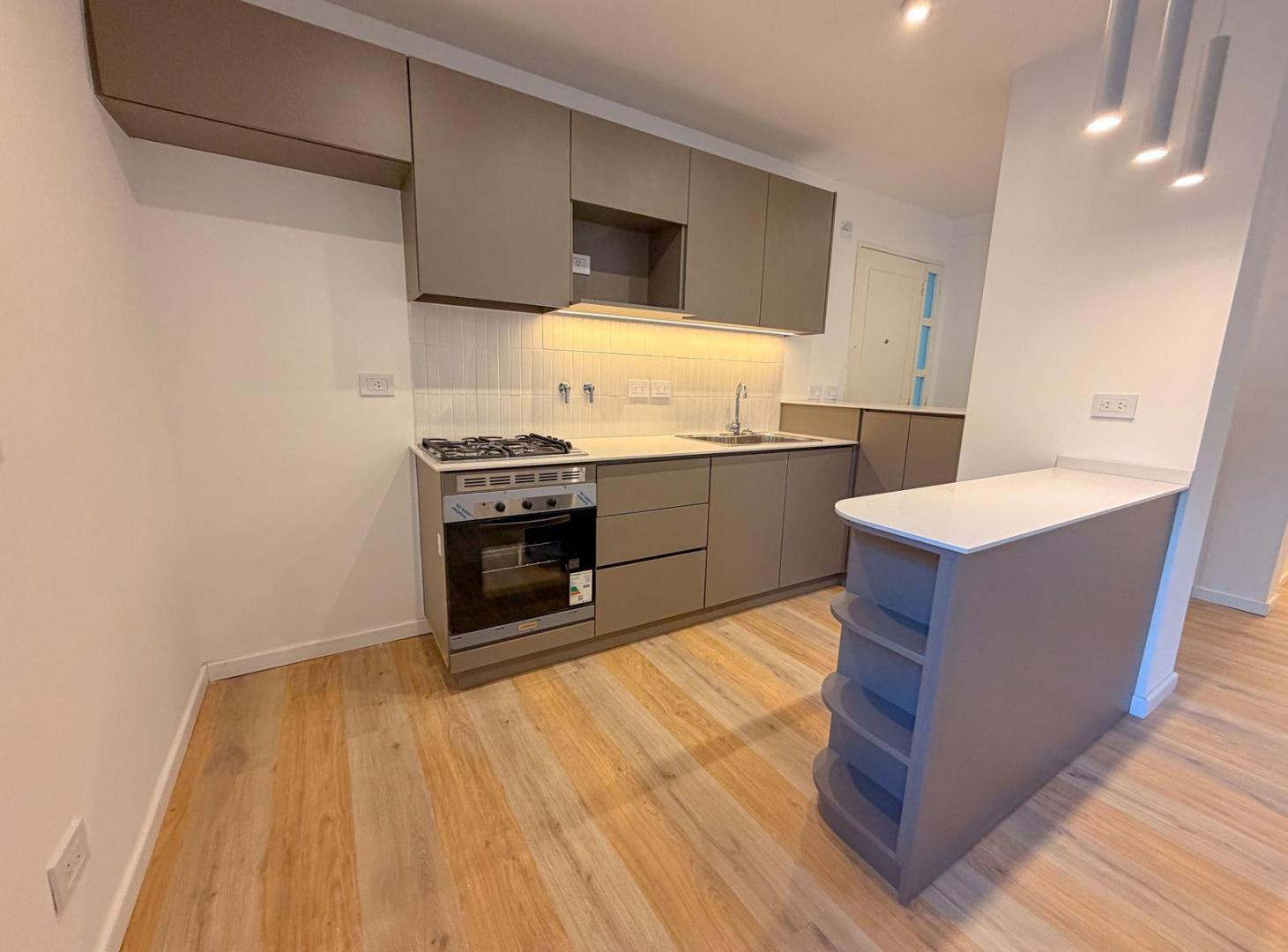 Foto de Venta departamento de 3 dormitorios con patio barrio Martin ,Rosario, imagen 1
