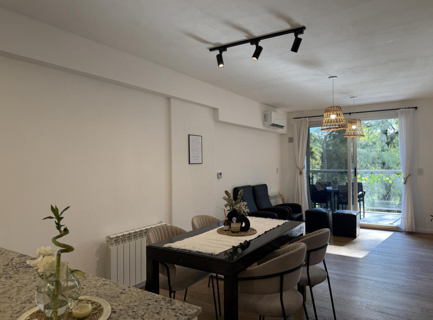 Foto de Venta departamento 1 dormitorio con balcón y cochera amenities barrio, imagen 1