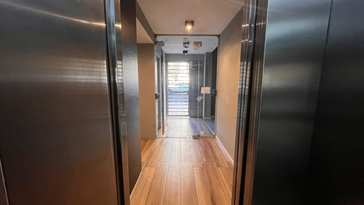 Foto de Alquiler departamento monoambiente en barrio Echesortu, Rosario, imagen 3