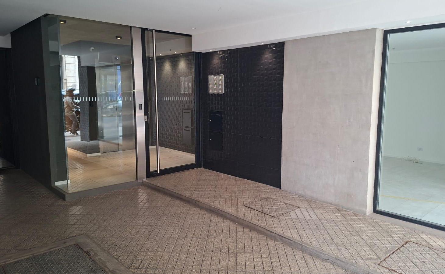 Foto de Alquiler departamento de 1 dormitorio con balcón y terraza exclusiva, imagen 2