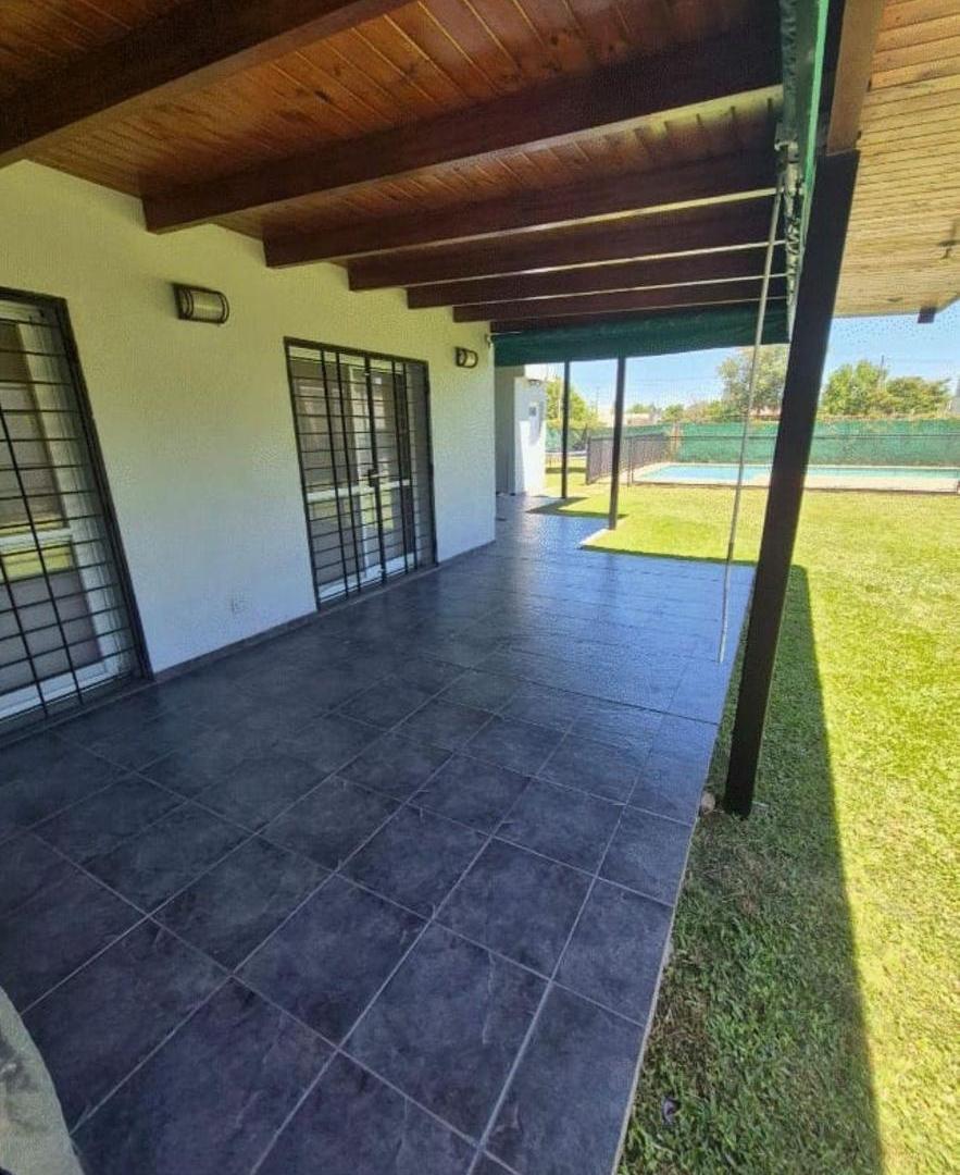 Foto de Venta casa de 3 dormitorios en Punta Chacra, Roldán, imagen 2