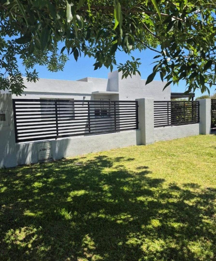 Foto de Venta casa de 3 dormitorios en Punta Chacra, Roldán, imagen 1