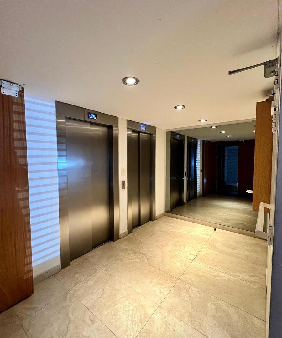 Foto de Alquiler departamento amoblado de 1 dormitorio con cochera y amenities, imagen 3