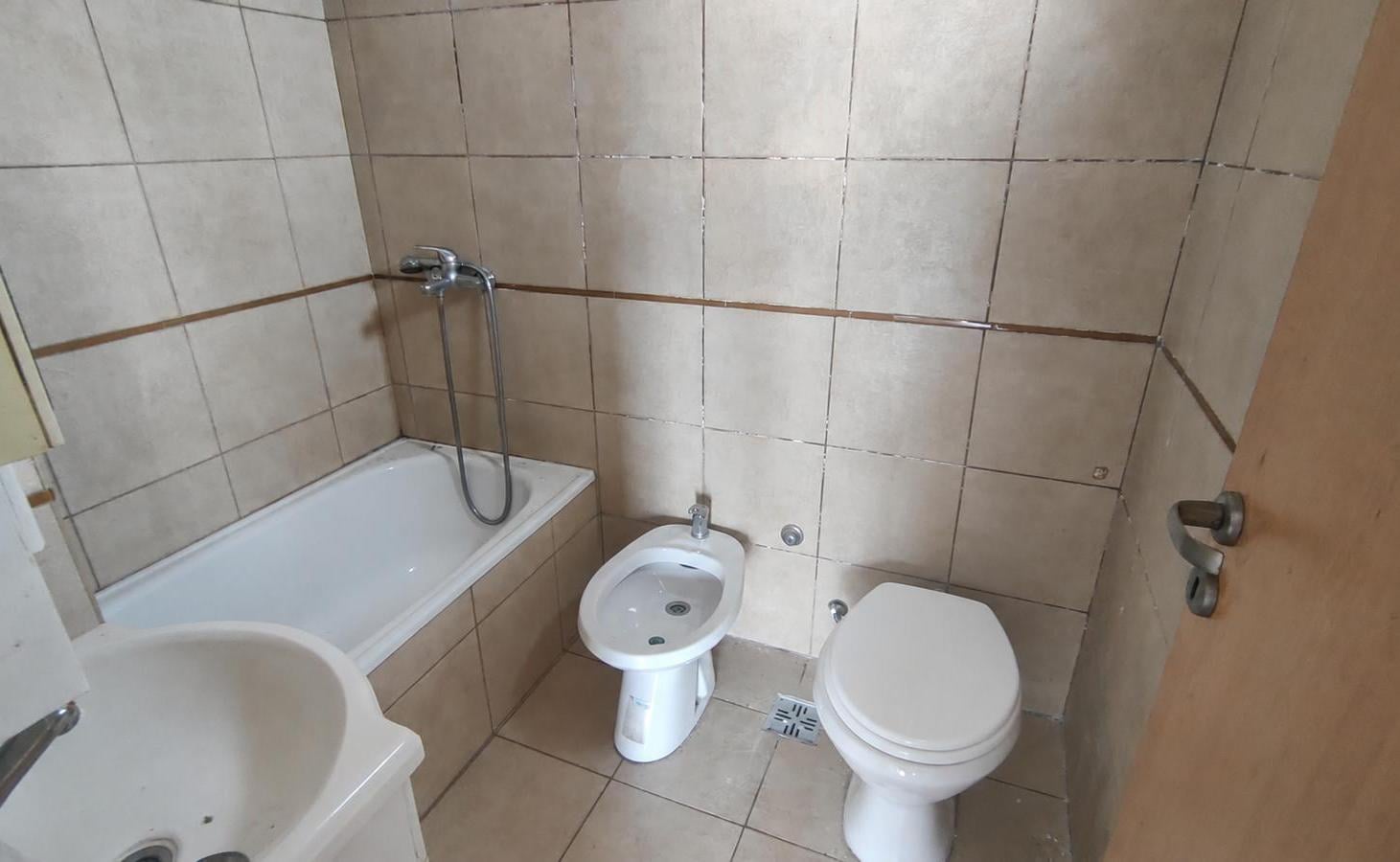 Foto de Venta dúplex de 1 dormitorio con balcón y terraza exclusiva barrio Luis, imagen 5