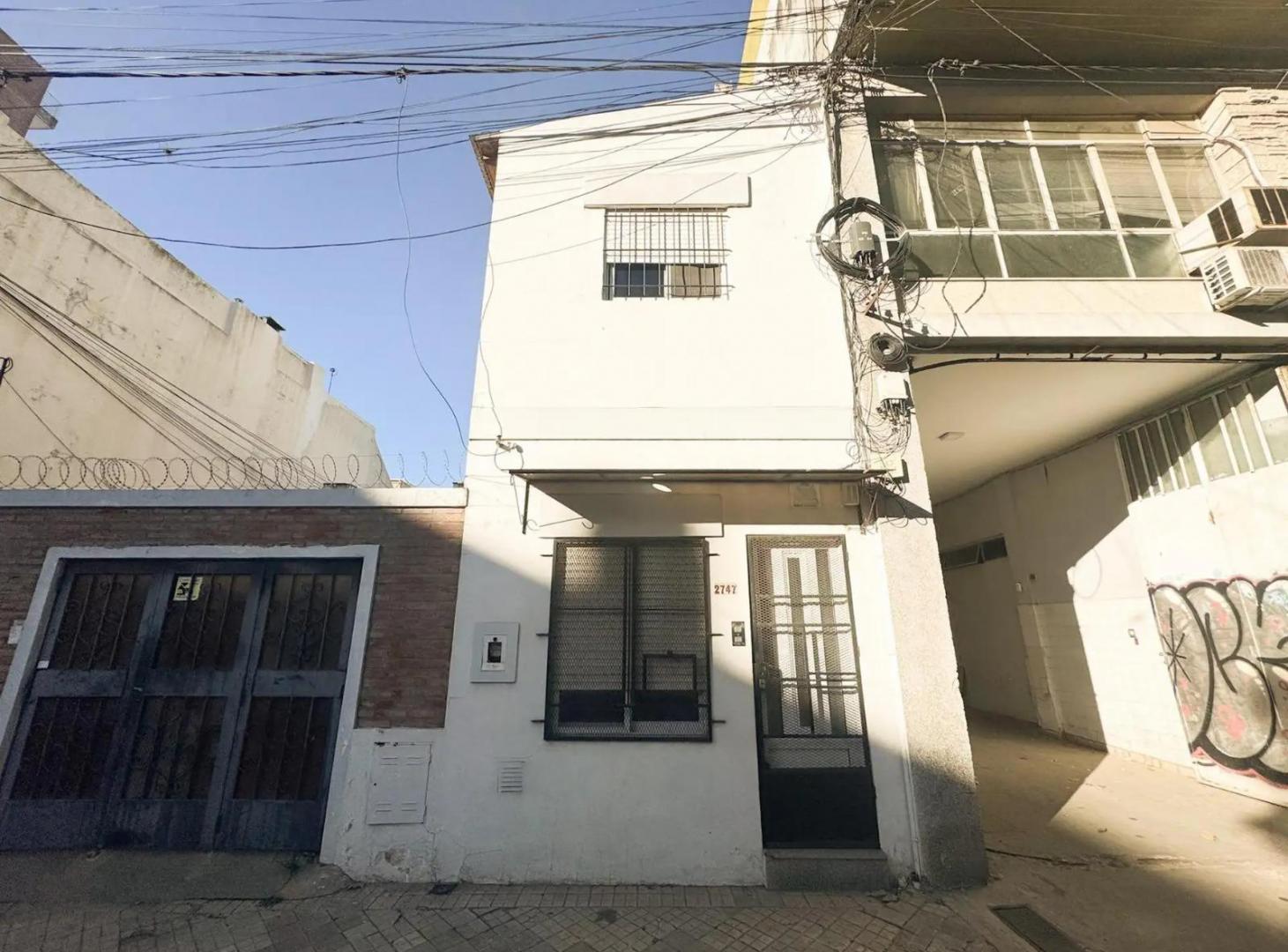 Foto de Venta PH de 4 dormitorios con cochera barrio Pichincha, Rosario, imagen 2