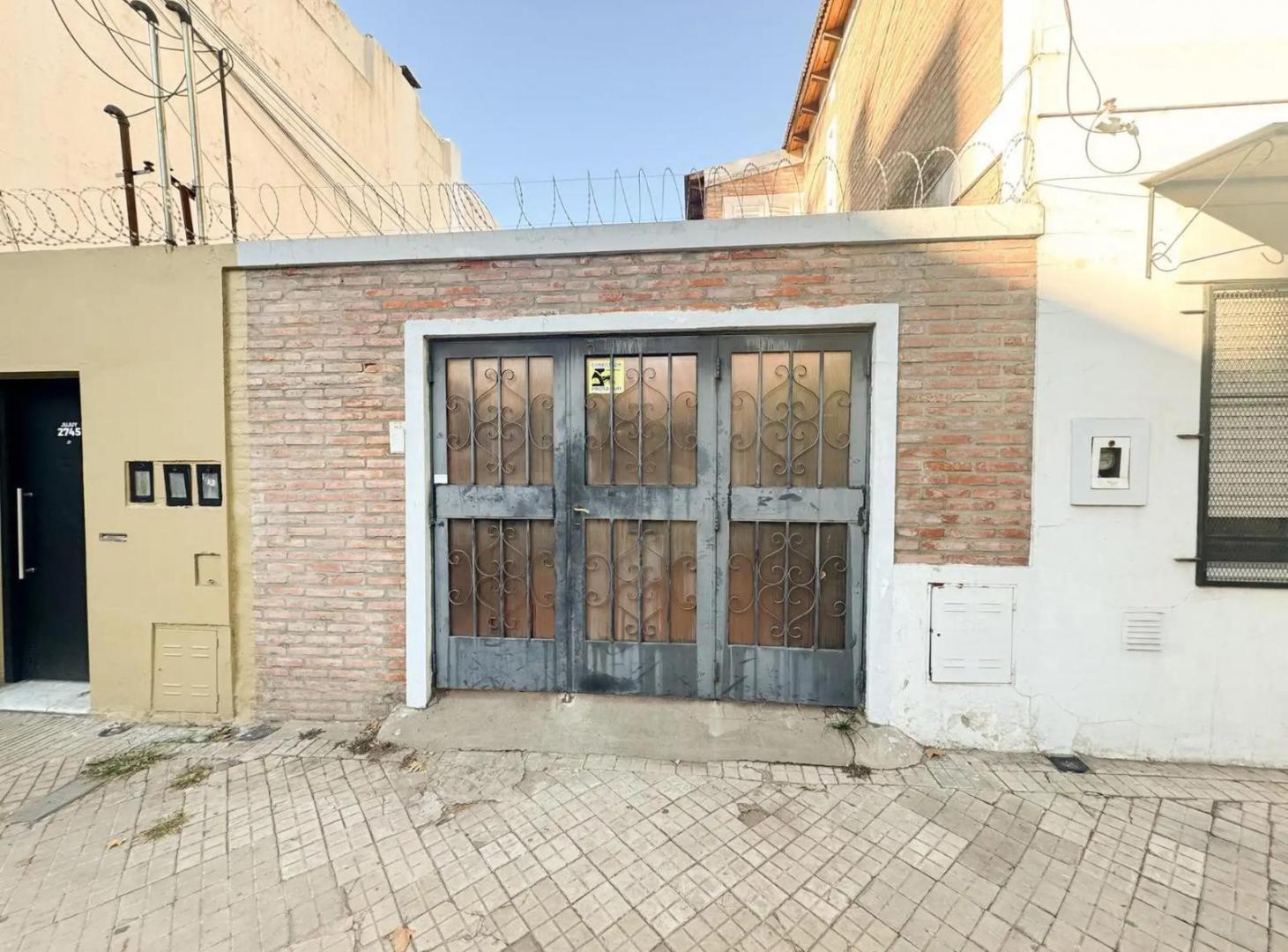 Foto de Venta PH de 4 dormitorios con cochera barrio Pichincha, Rosario, imagen 3