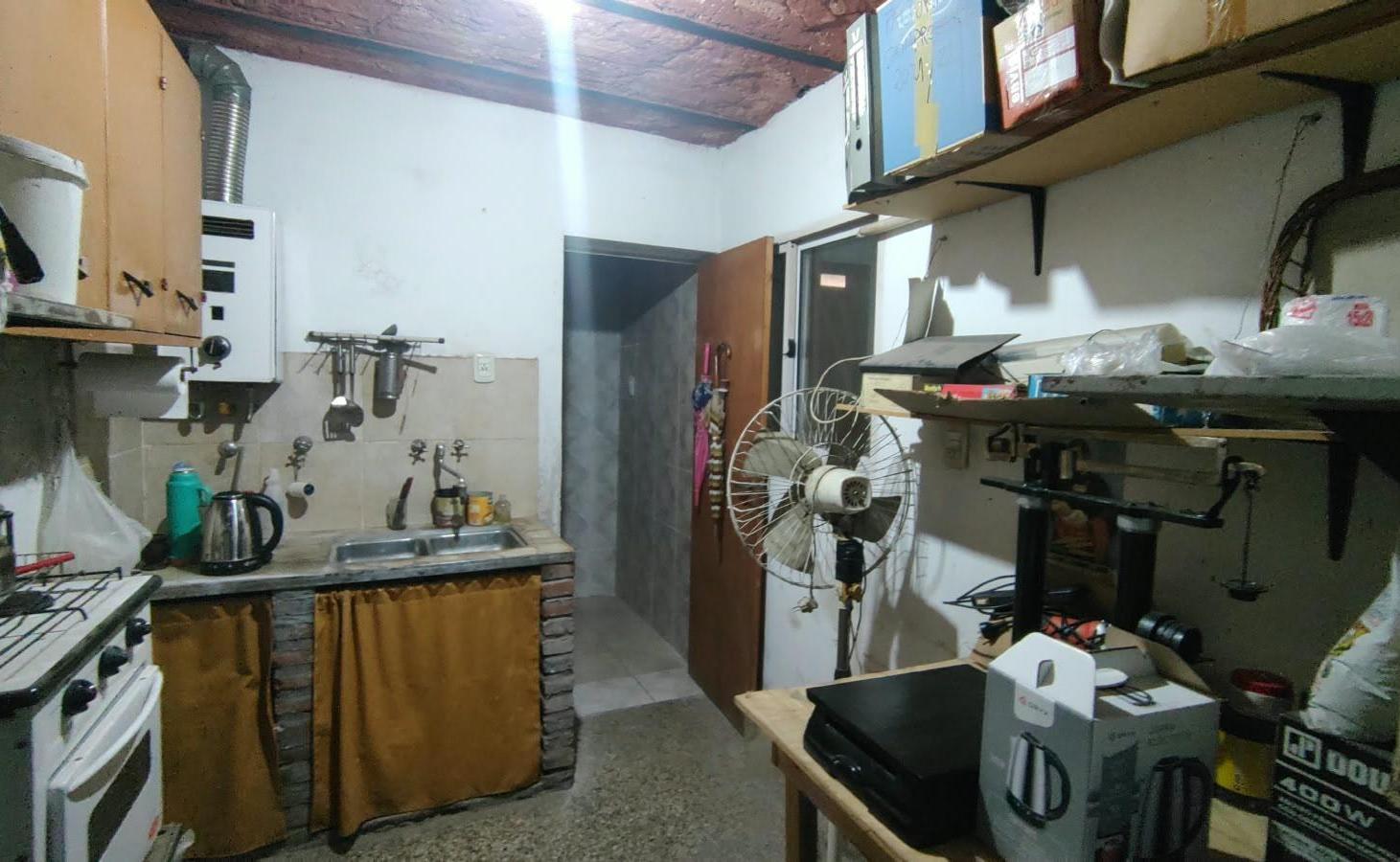 Foto de Venta local comercial vivienda con terraza barrio Echesortu, Rosario, imagen 5