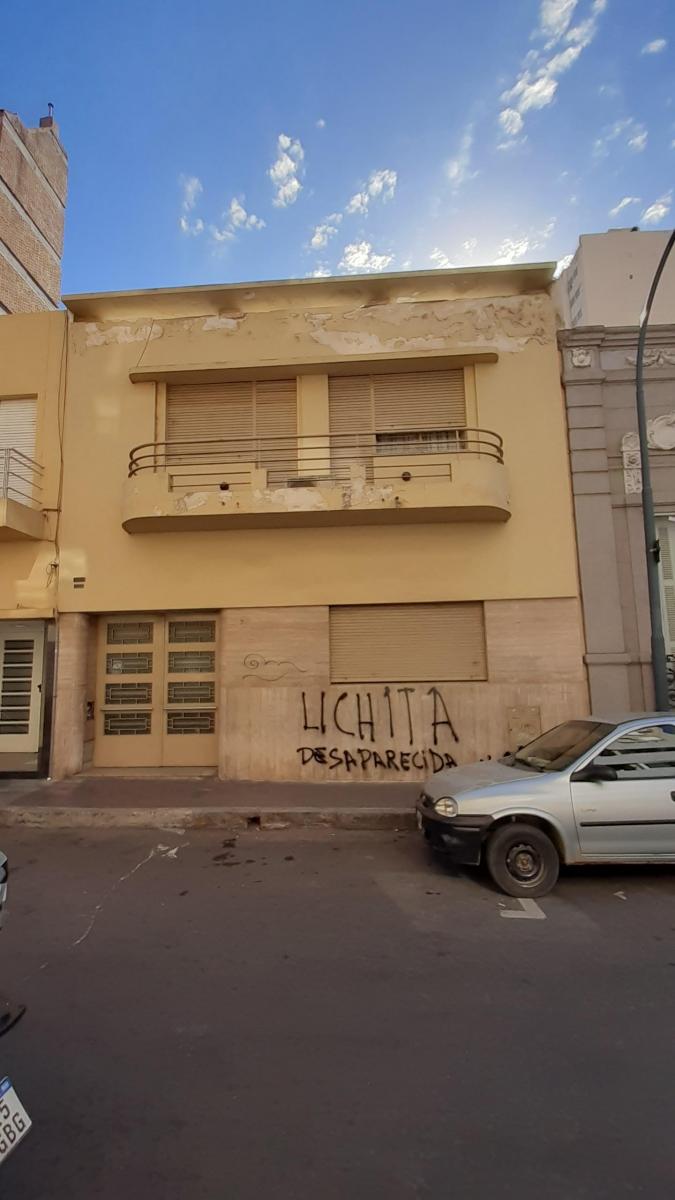 CASA MUY CERCA DE TRIBUNALES Y MUNICIPALIDAD