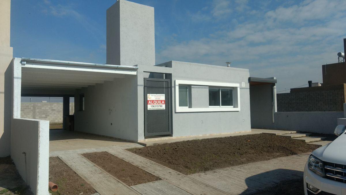 CASA EN VENTA - BARRIO CERRADO COMARCA DE ALLENDE - 3 DORM 3 BAÑOS