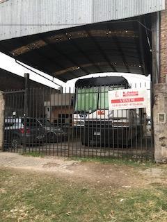 Excelente Lote con Techo Parabólico de 7 Ms. Alt. X 15 Mt. Fdo. Aprox. 3