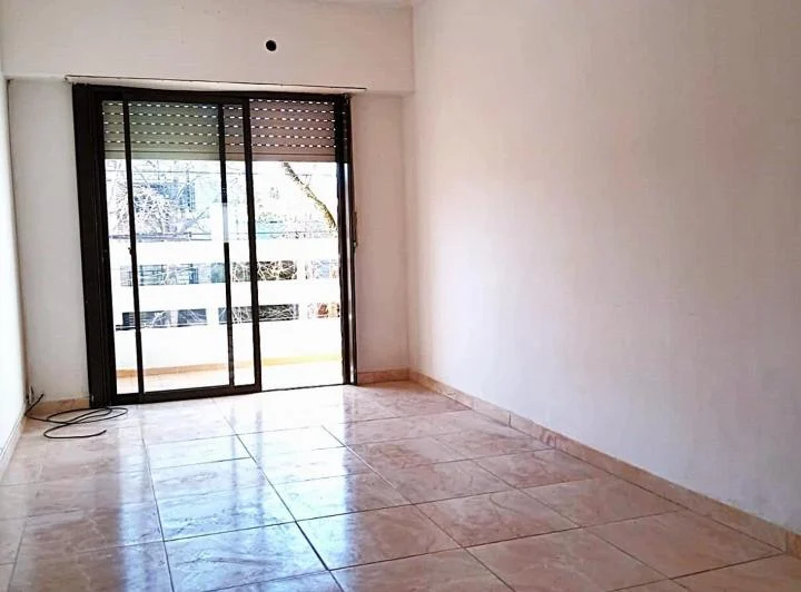 DEPARTAMENTO  2 AMBIENTES ALQUILER  BANFIELD 3