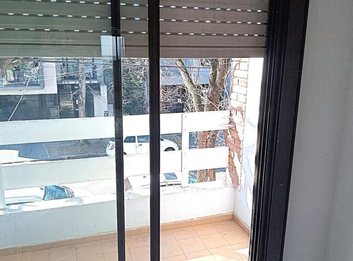 DEPARTAMENTO  2 AMBIENTES ALQUILER  BANFIELD 2