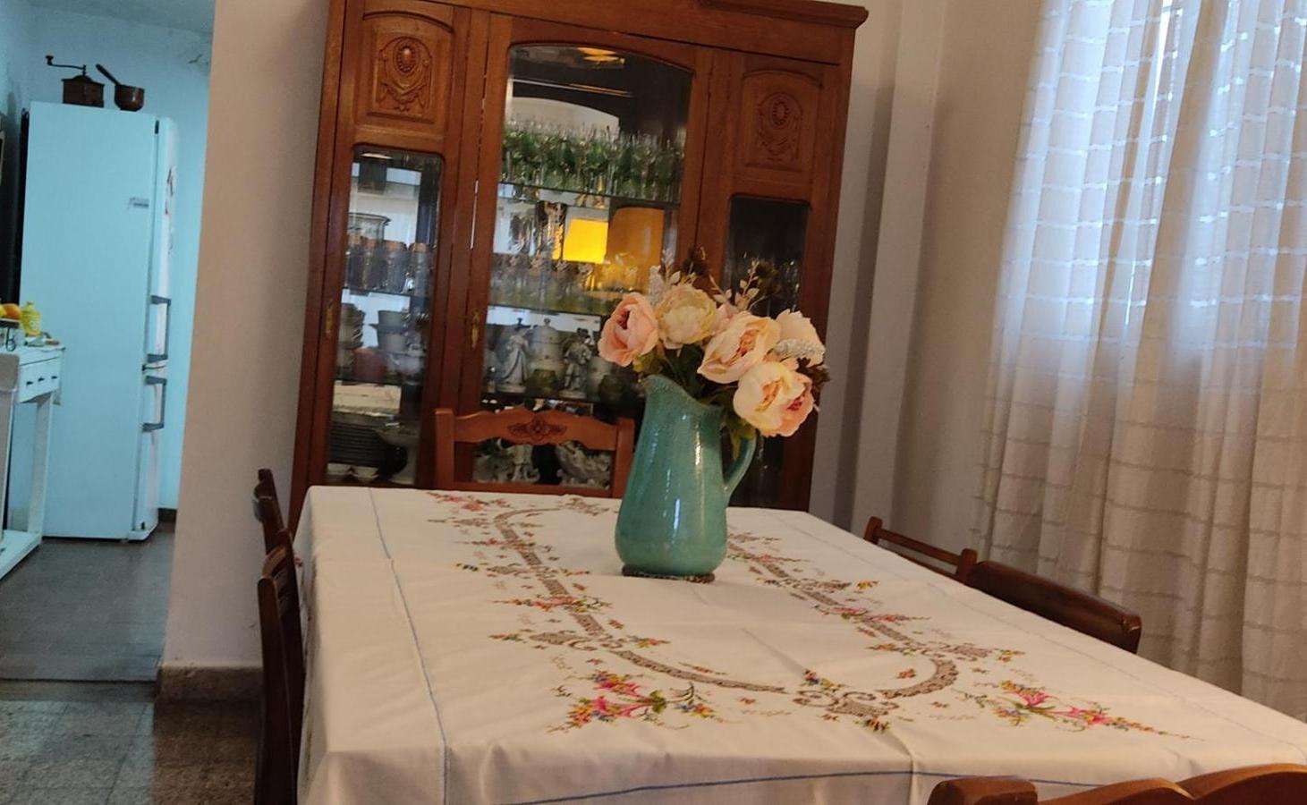 Casa 5 AMB, 3 dormitorios, patio. Financiación del 30% .
