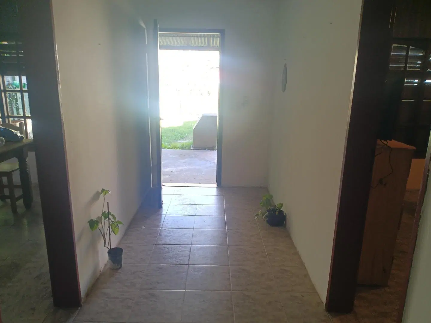 VENTA EN BLOCK  2 DEPTOS 2 AMB + 2 CASAS + COCHERA + PATIO 5