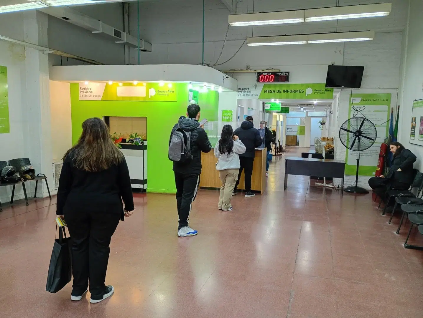 IMPORTANTE LOCAL COMERCIAL  PARA DIVERSOSO RUBROS 4