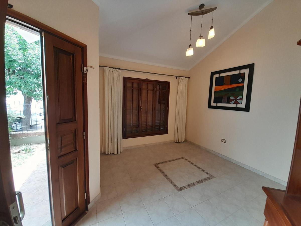 En Venta Luminosa y Acogedora Casa con Gas Natural 3