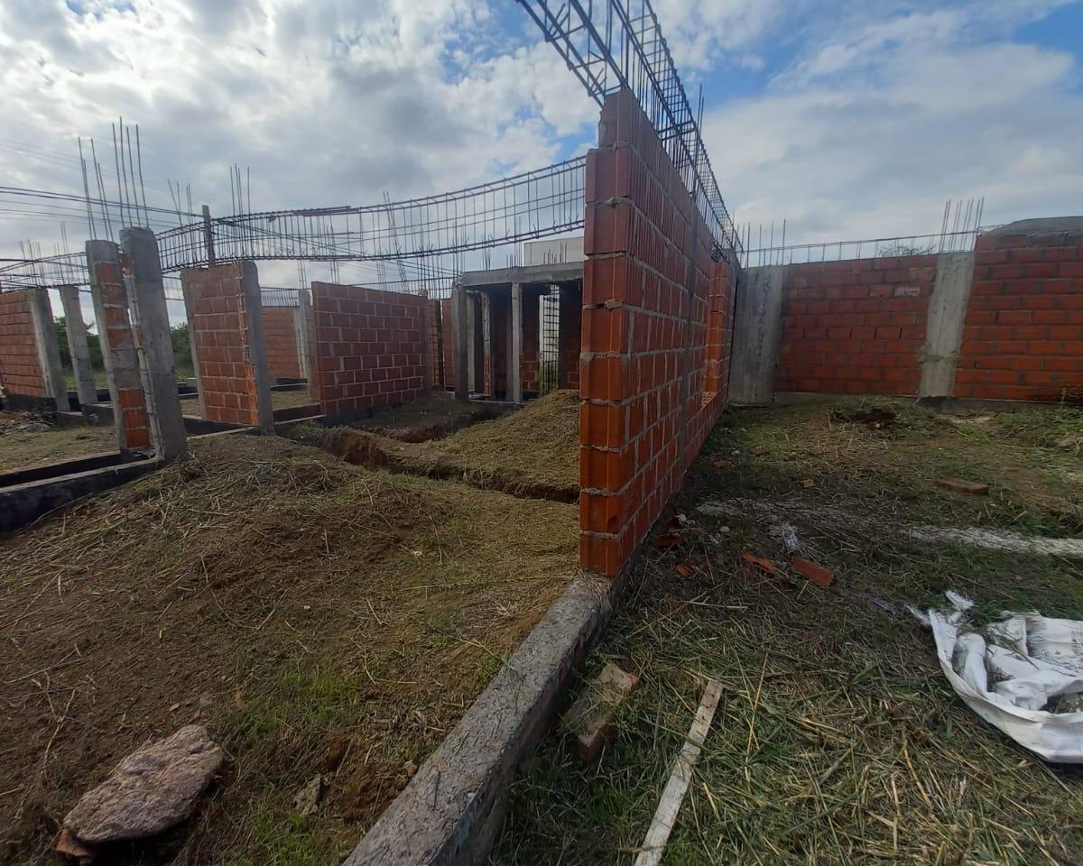 Venta Lote con Construccion B° Residencial 5