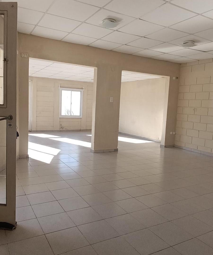 Foto de SALÓN EN ALQUILER CALLE LOS ANDES, imagen 3