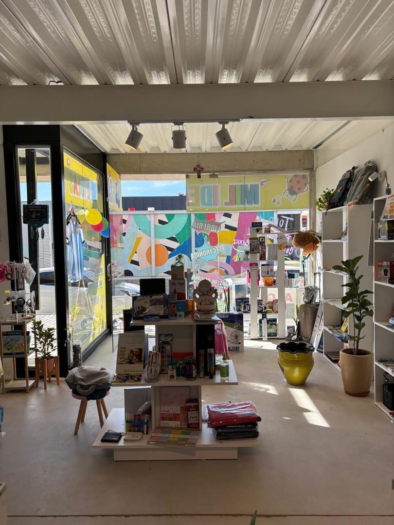 LOCAL COMERCIAL EN DOCTA EN ALQUILER