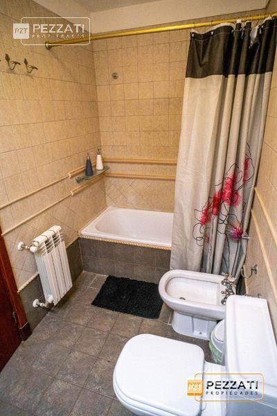 Chalet. Zona Chauvin. Tres Dorm.. Playroom. Patio 5