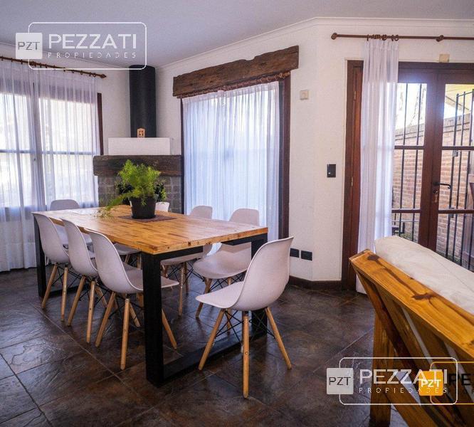 Chalet. Zona Chauvin. Tres Dorm.. Playroom. Patio 3